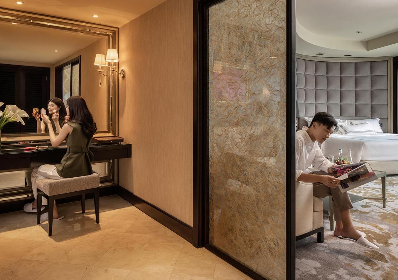 Ayana Midplaza Jakarta Exterior photo