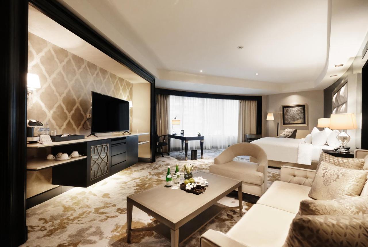 Ayana Midplaza Jakarta Exterior photo